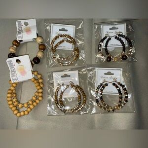 5 SETS of Beaded Elastic Bracelet Sets plus fish hook earrings.  NWT. Gift idea